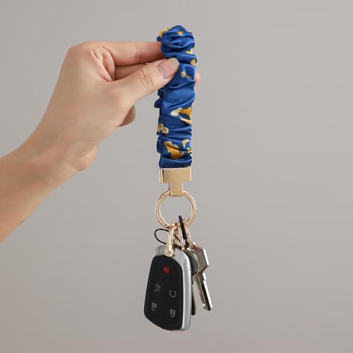 Blue Floral Scrunchie Wristlet Keychain– Tarnish-Resistant Key Ring - color: Green