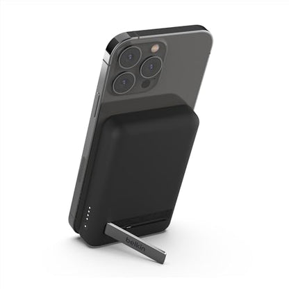 Belkin 5000mAh 7.5W MagSafe Power Bank with Kickstand - color: Black