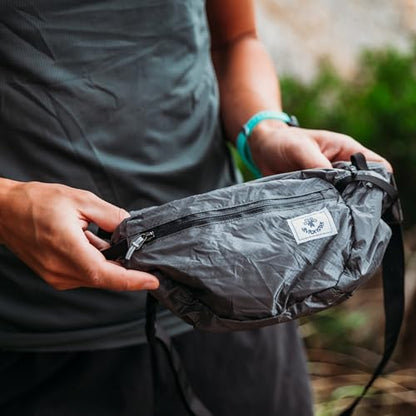 4Monster Hiking Waist Packs Portable,Water Resistant Fanny Bag with Adjustable Strap,Lightweight Crossbody Chest Bag Slim Bag - color: Silver