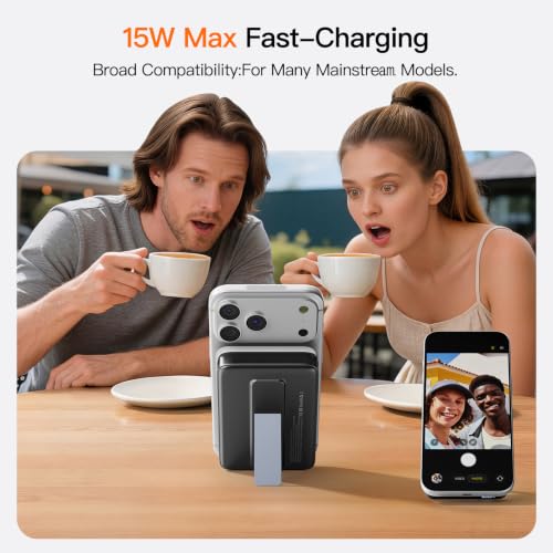 Magnetic Portable Charger 10000mAh, 22.5W Power Bank with Built in Cable - color: Light blue