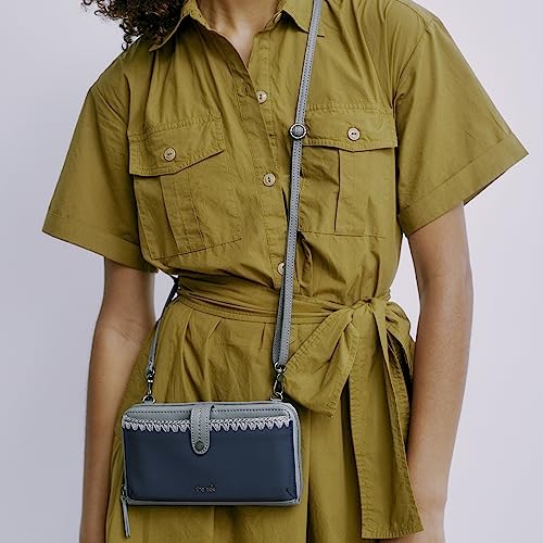 The Sak Iris Smartphone Crossbody Purse - Small Women's Cellphone Bag & Wallet For Everyday- Convertible Wristlet With Zipper | Fits Most Smartphones, Card Slots & Zip Pocket, Detachable Wristlet & Crossbody Straps, Hands-Free for Travel & Errands - color
