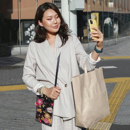 Small Crossbody Bags with Adjustable Shoulder Strap - color: Beautiful Flower